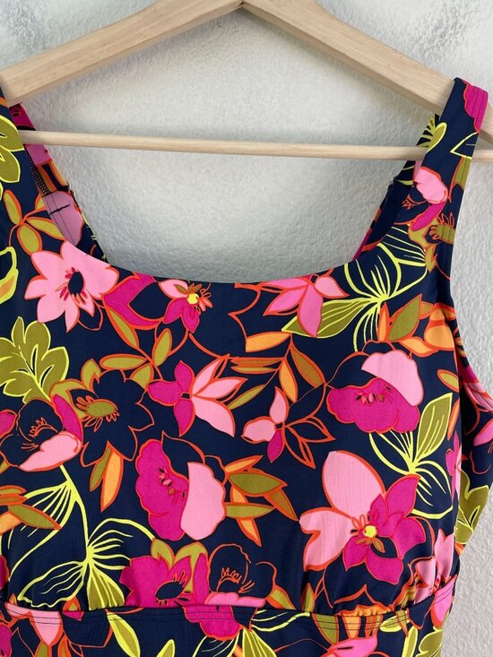 Lands End Womens Plus 18 Floral Tankini Swimsuit Adjustable Straps Beach Pool - Picture 2 of 6